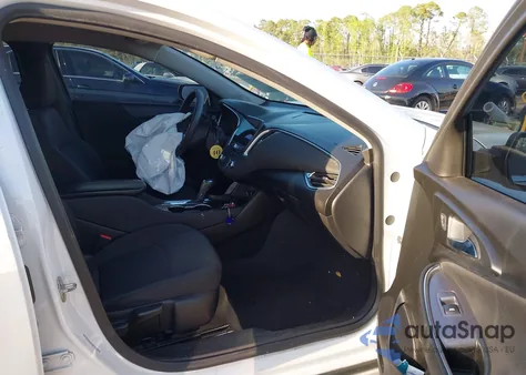 2019 Chevrolet Malibu Lt z USA, uszkodzony, nr VIN 1G1ZD5ST7KF121004